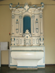 Restauração altar Astolfo Dutra antes 007
